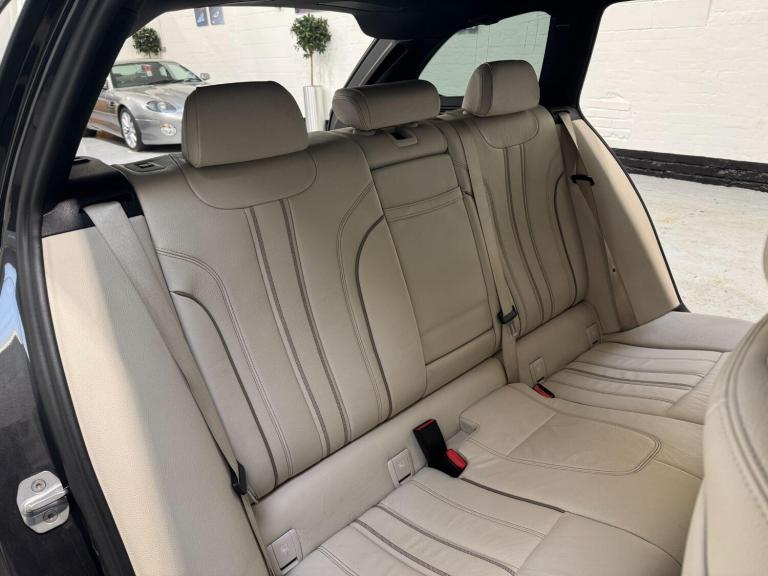  BMW 5 Series 3.0 530d M Sport Touring 5dr Diesel Auto xDrive Euro 6 (s/s) (265 ps) Diesel Automatic
