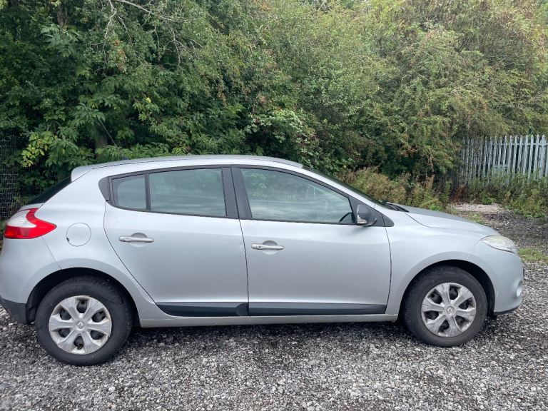 RENAULT MEGANE 1.6 PETROL 2010 PLATE INCLUDED 5 DOOR MOT APRIL 2027 LOW INSURANCE 40+MPG