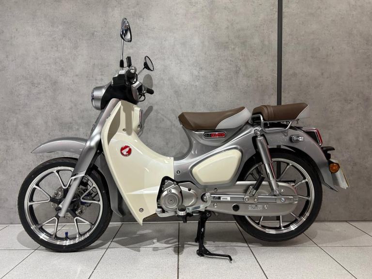 2026 Honda SuperCub C125 - ONLY 183 MILES!! 