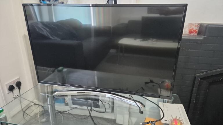 JVC 40" Television 