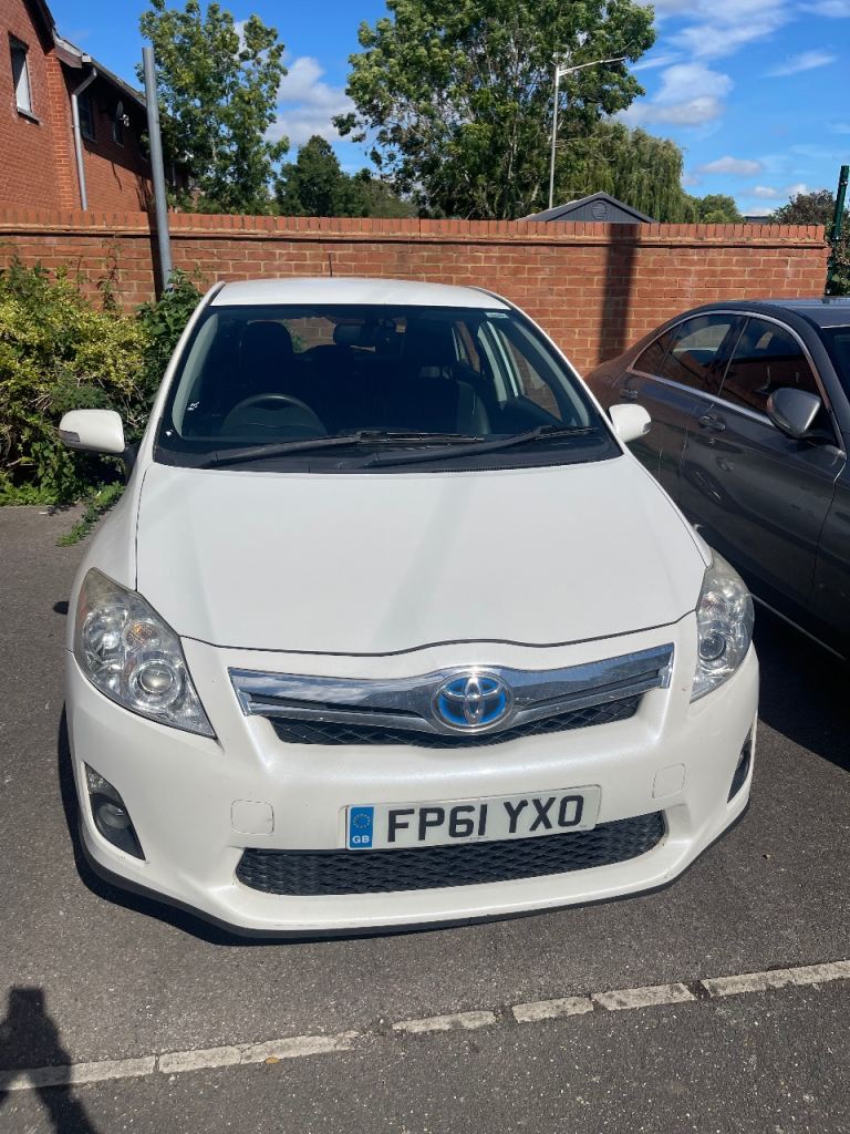 Toyota, AURIS, Hatchback, 2012, Semi-Auto, 1798 (cc), 5 doors