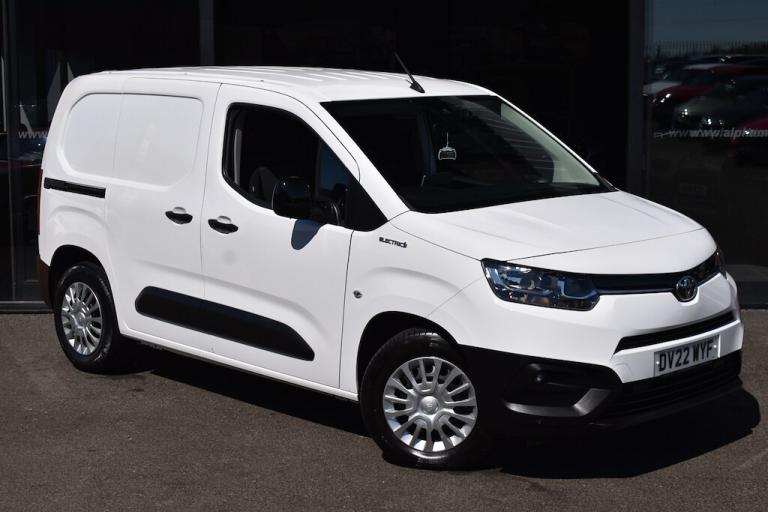 2022 Toyota ProAce 50kWh Icon Short Panel Van 5dr Electric Auto SWB (7kW OBC) (136 ps) Panel Van ...