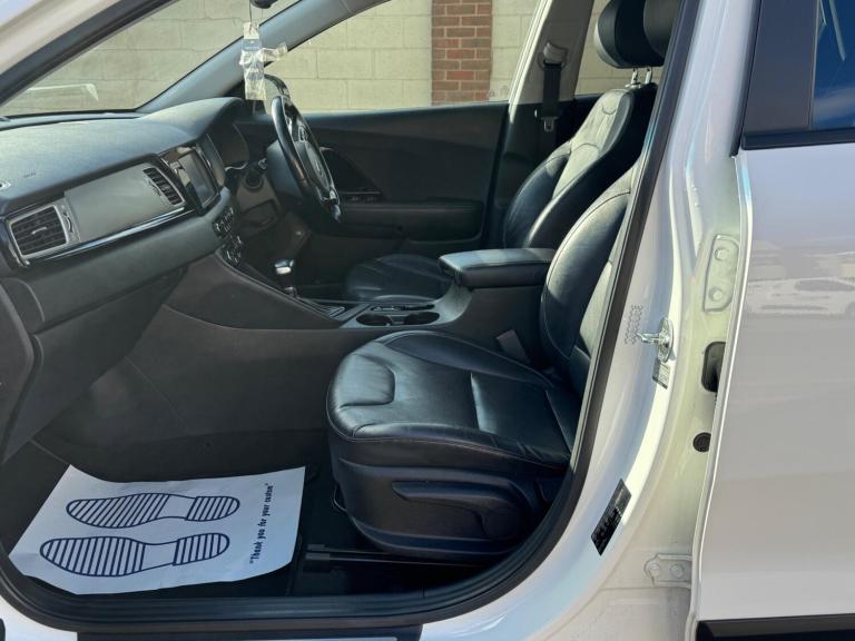 2017 Kia Niro 1.6h GDi 3 DCT Euro 6 (s/s) 5dr ESTATE Petrol/Electric Hybrid Automatic