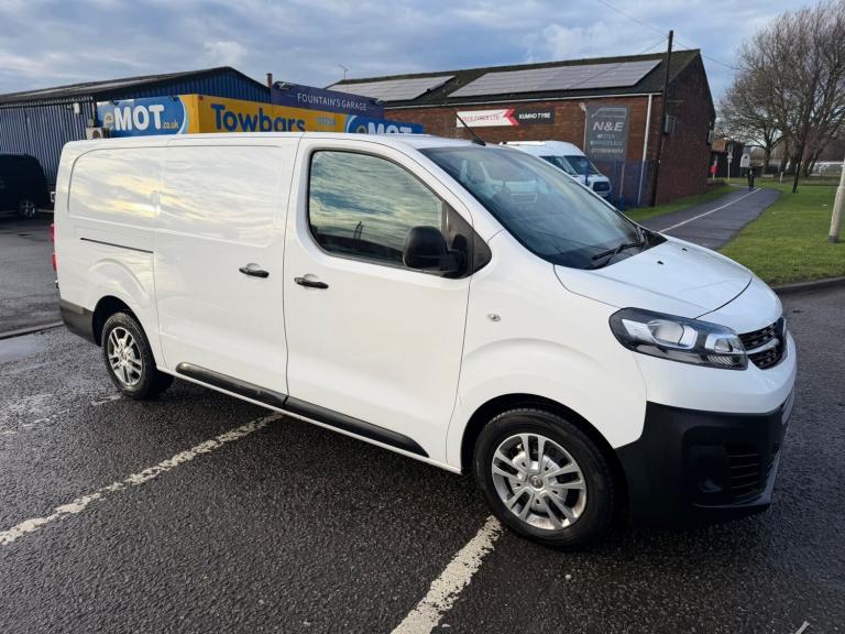 2020 Vauxhall Vivaro Lwb l2 79k 5 service stamps air con finance available  PANEL VAN Diesel Manual