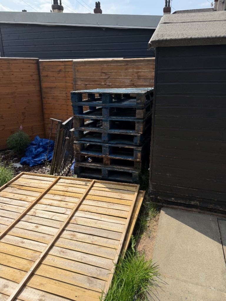 Pallets for free