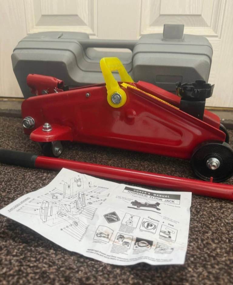 New & Unused 2 Ton Hydraulic Car Trolley Floor Jack