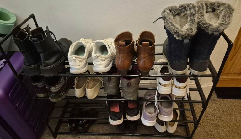 Black Metal Shoe Rack – Good Condition