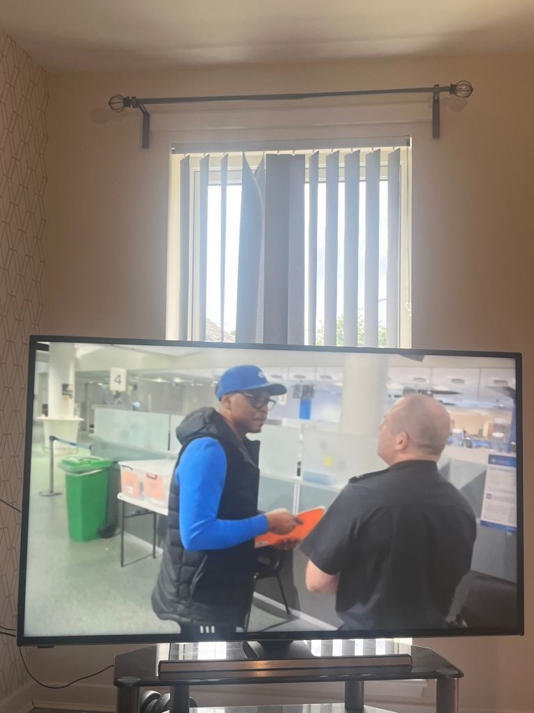 smart tv 55 inch JVC 4K