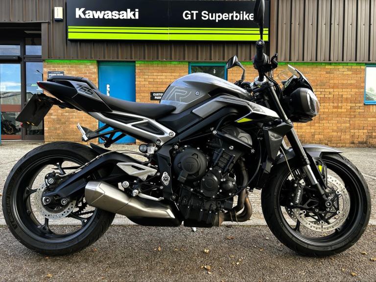 2023 72 Triumph Street Triple 765 RS Motorcycle Grey