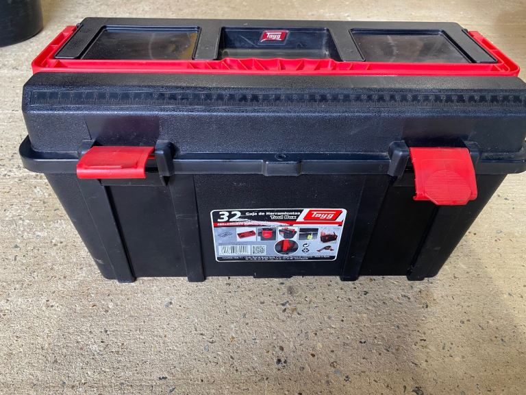 Tayg 32 Tool Box with Organisers – Good Condition