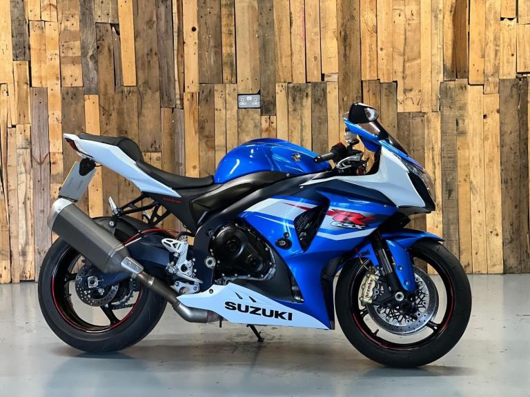 Suzuki GSXR 1000 GSX-R L12 2012 ONLY 15,000 Miles!