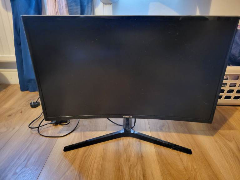 Samsung curved computer monitor