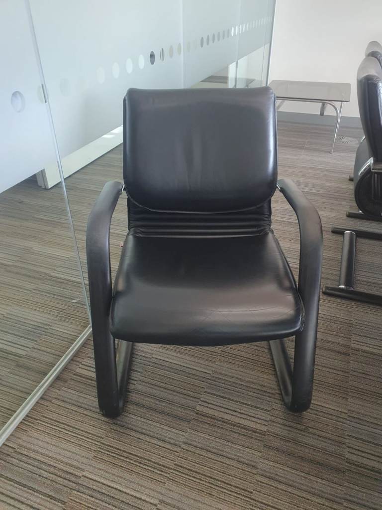 Real Leather Black Meeting Chairs
