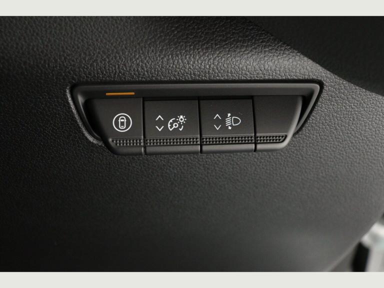 2025 Renault Master LM35 Blue dCi 150 Advance Medium Roof Van Auto PANEL VAN DIESEL Automatic