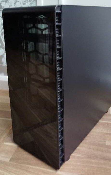 MSI MAG FORGE PC Case + Corsair RGB Fan Bundle