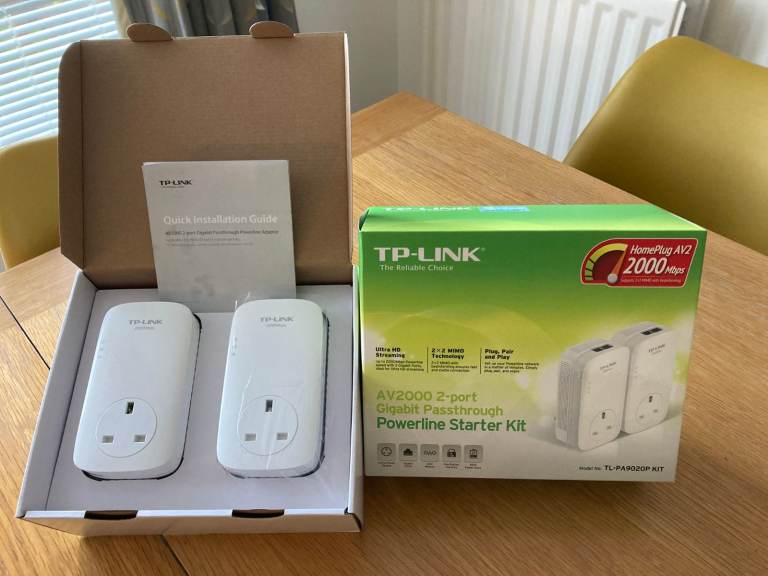 ** Great Condition ** - TP Link AV2000 2-Port Gigabit Passthrough Powerline Kit (Model: TL-PA9020P)