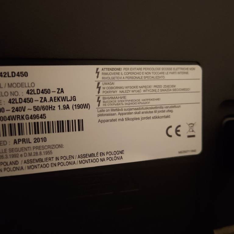 LG 42" 1080p HD LCD Television 42LD450