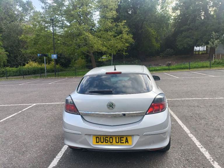 Vauxhall Astra Hatchback - 2010 plate