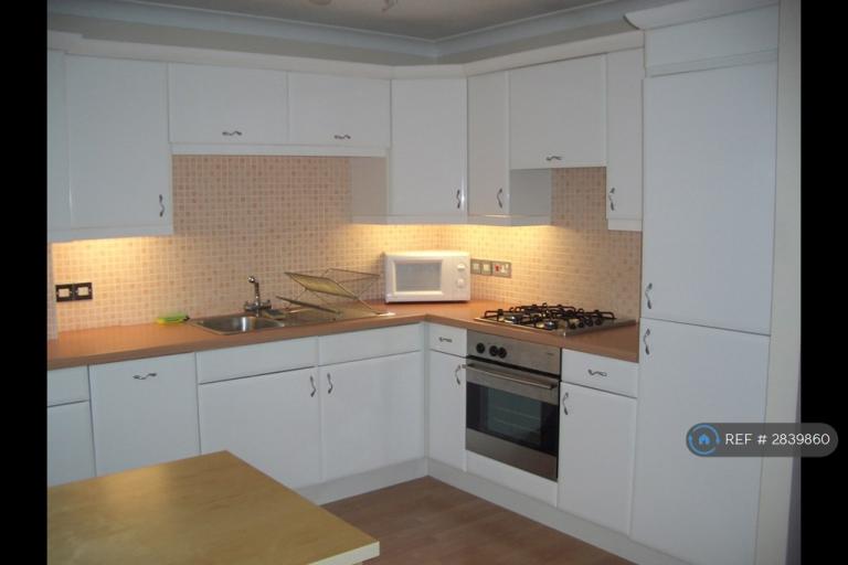 2 bedroom flat in Clarendon Road, Birmingham, B16 (2 bed) (#2839860)