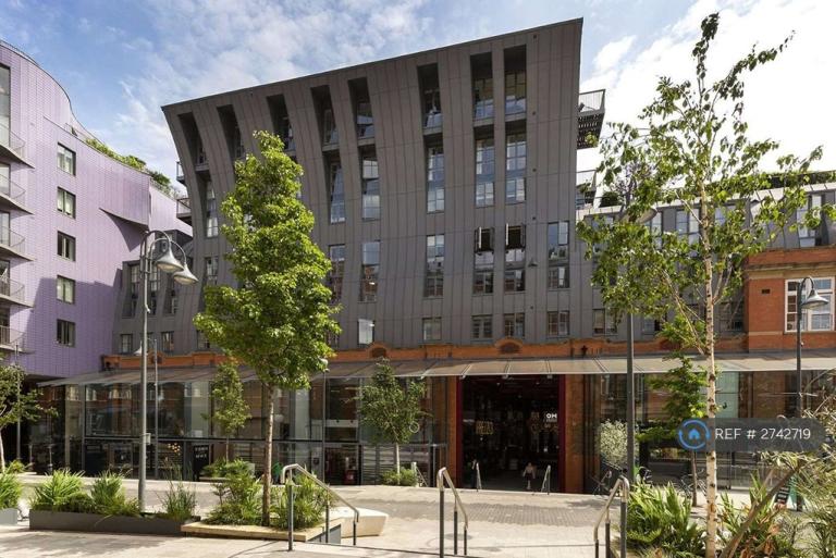 2 bedroom flat in Esther Anne Place, London, N1 (2 bed) (#2742719)