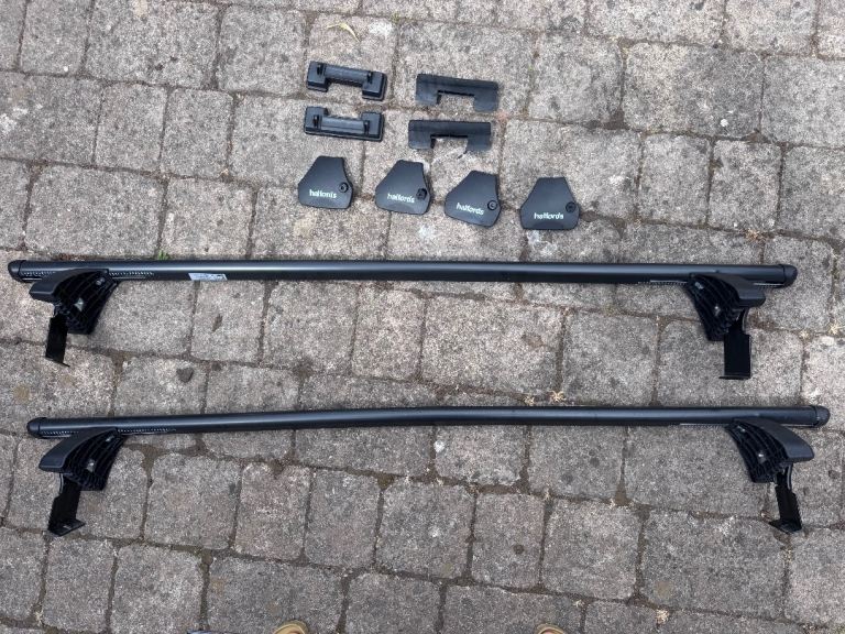 Halfords roof bar system