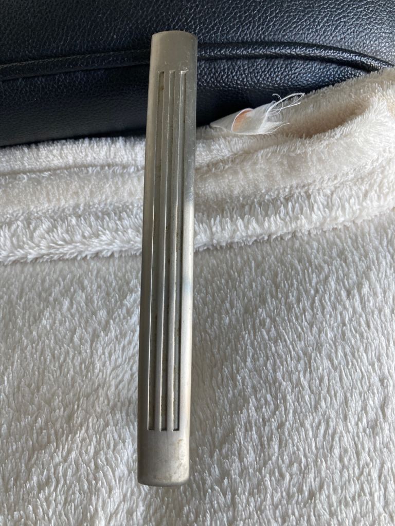 Chrome effect kitchen door handles