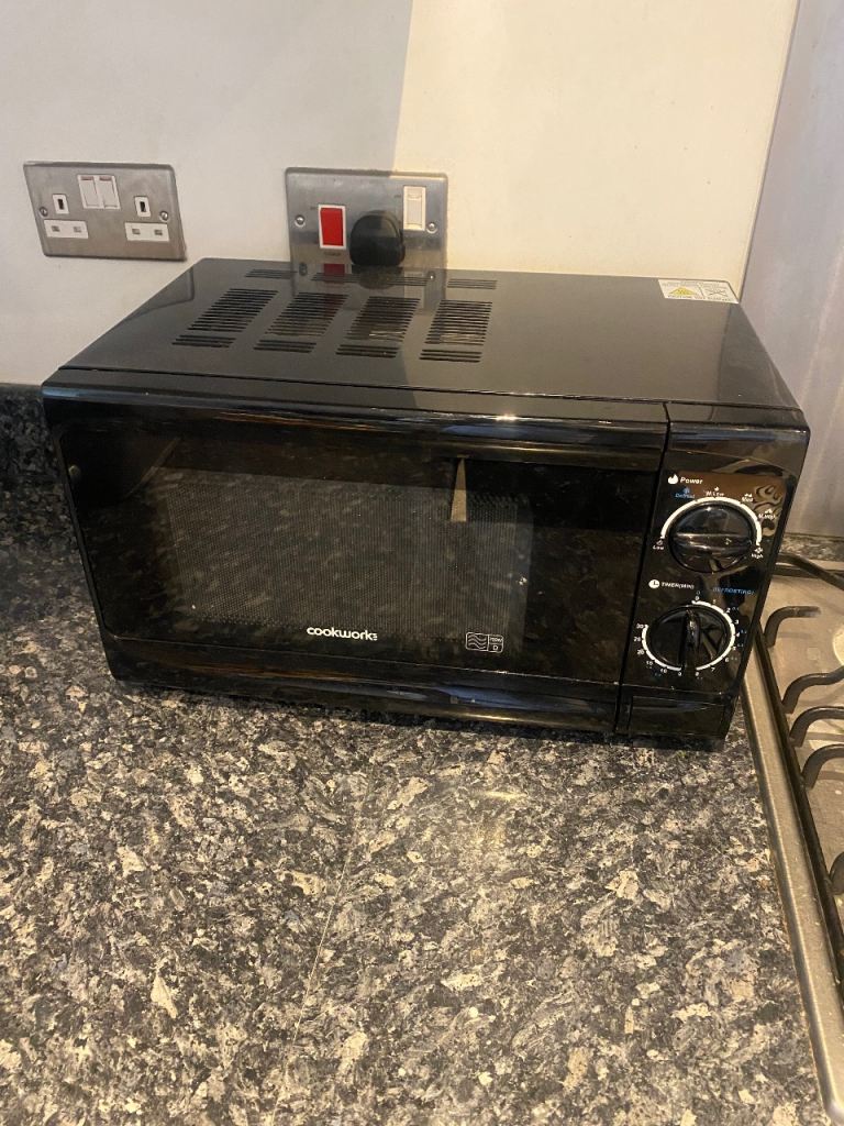 Microwave - Cookworks 700w