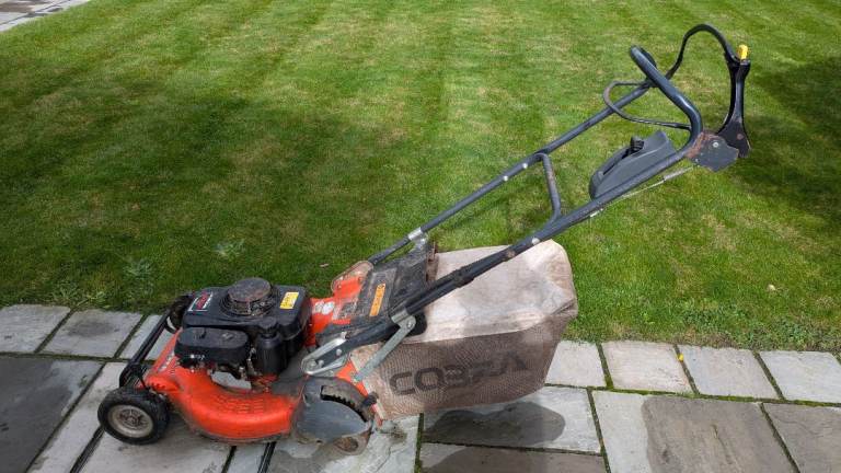 Kubota Pro Lawnmower 
