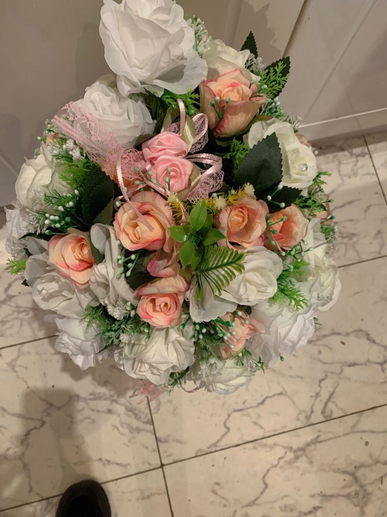 Beautiful flower arrangement 