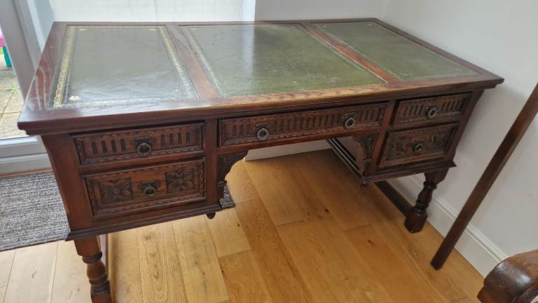 Old Charm solid oak large desk (1.50 x 0.80 x 0.80 m)