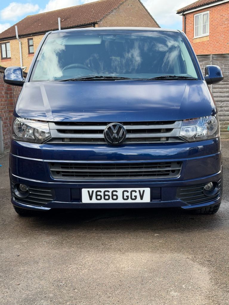 Volkswagen, TRANSPORTER SHUTTLE, Minibus, 2006, Manual, 2460 (cc)