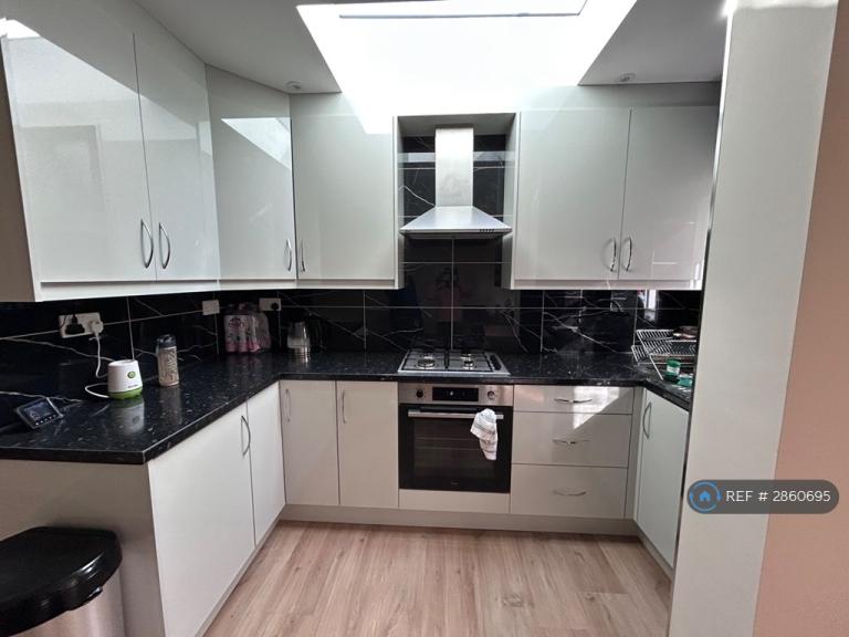 1 bedroom in Lowerfield Road, Reading, RG1 (#2860695)