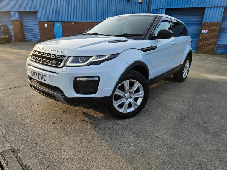 2017 RANGE ROVER EVOQUE 2.0 eD4 SE Tech. Only 69k miles. MANUAL. LAND ROVER