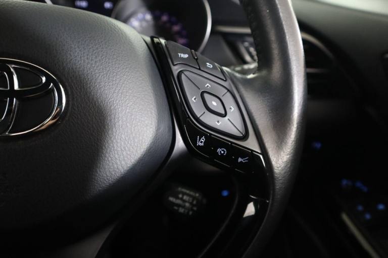 2022 Toyota C-HR 1.8 VVT-h Design CVT Euro 6 (s/s) 5dr HATCHBACK PETROL/ELECTRIC Automatic