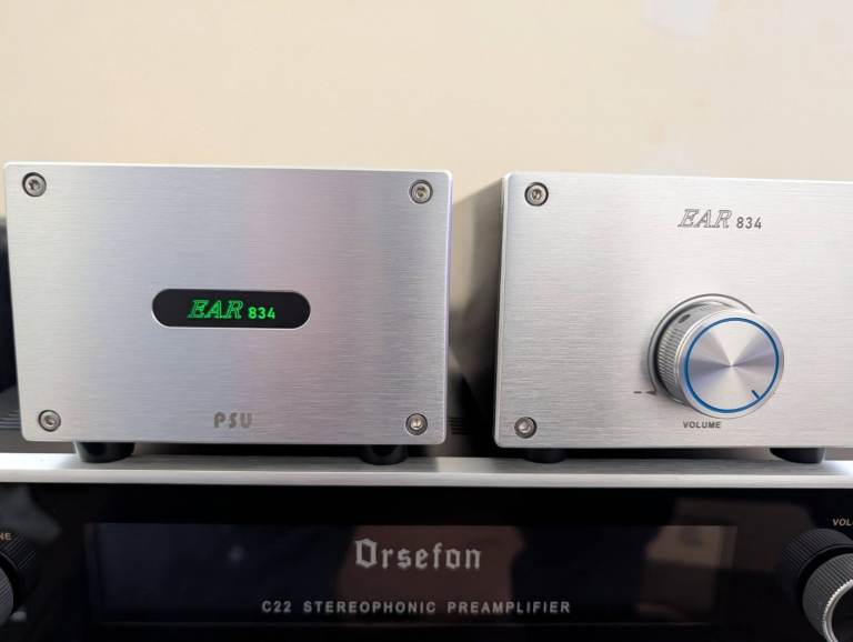 Split Power ECC83 Tubes Type-MM Tube Phono amplifier Based On EAR834 With Volume Control