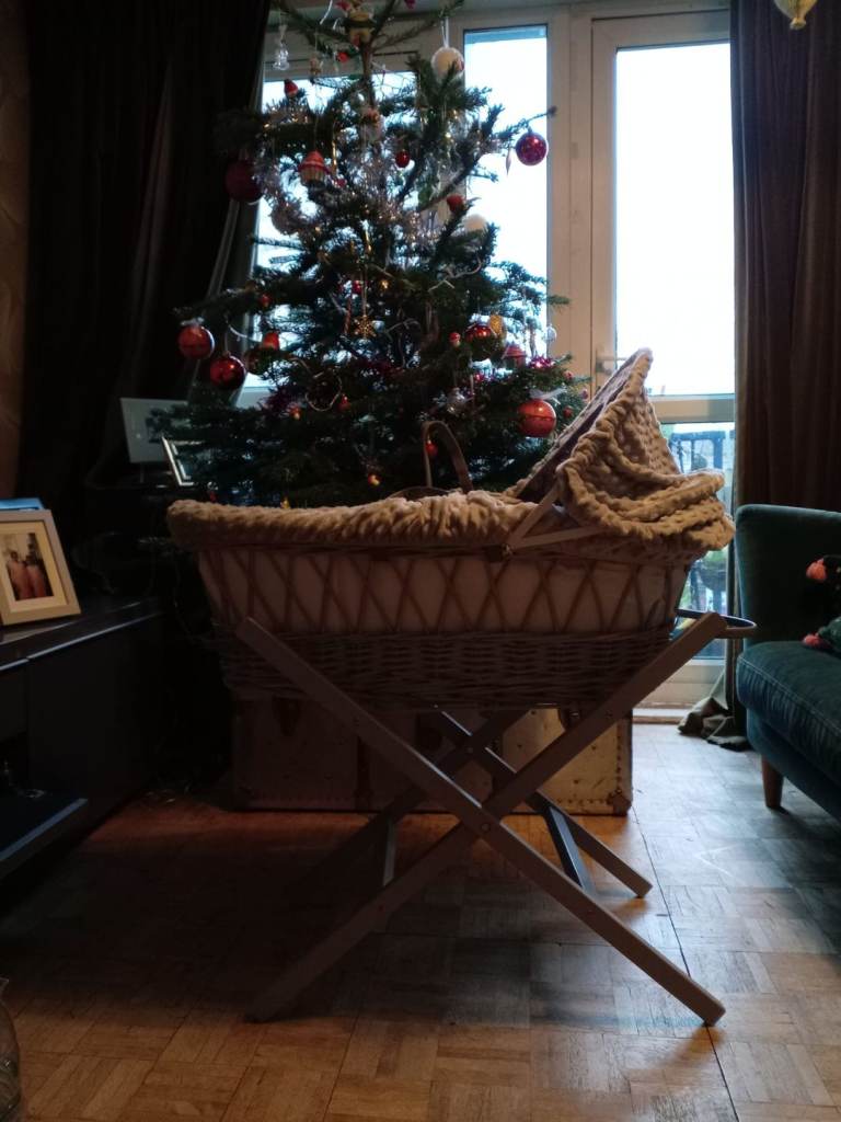Clair de Lune moses basket and stand