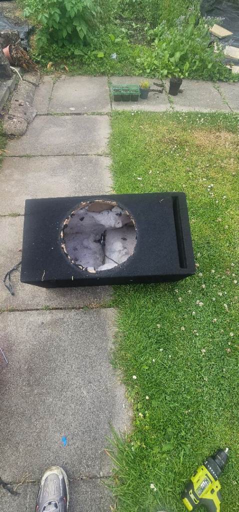 12" subwoofer box