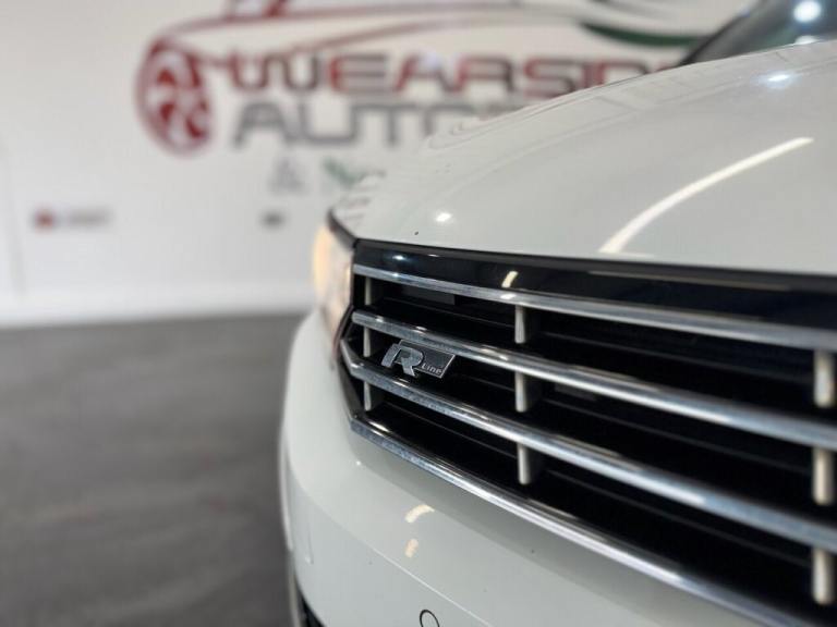 2016 Volkswagen Passat 2.0 TDI BlueMotion Tech R-Line Saloon 4dr Diesel DSG Euro 6 (s/s) (190 ps)...