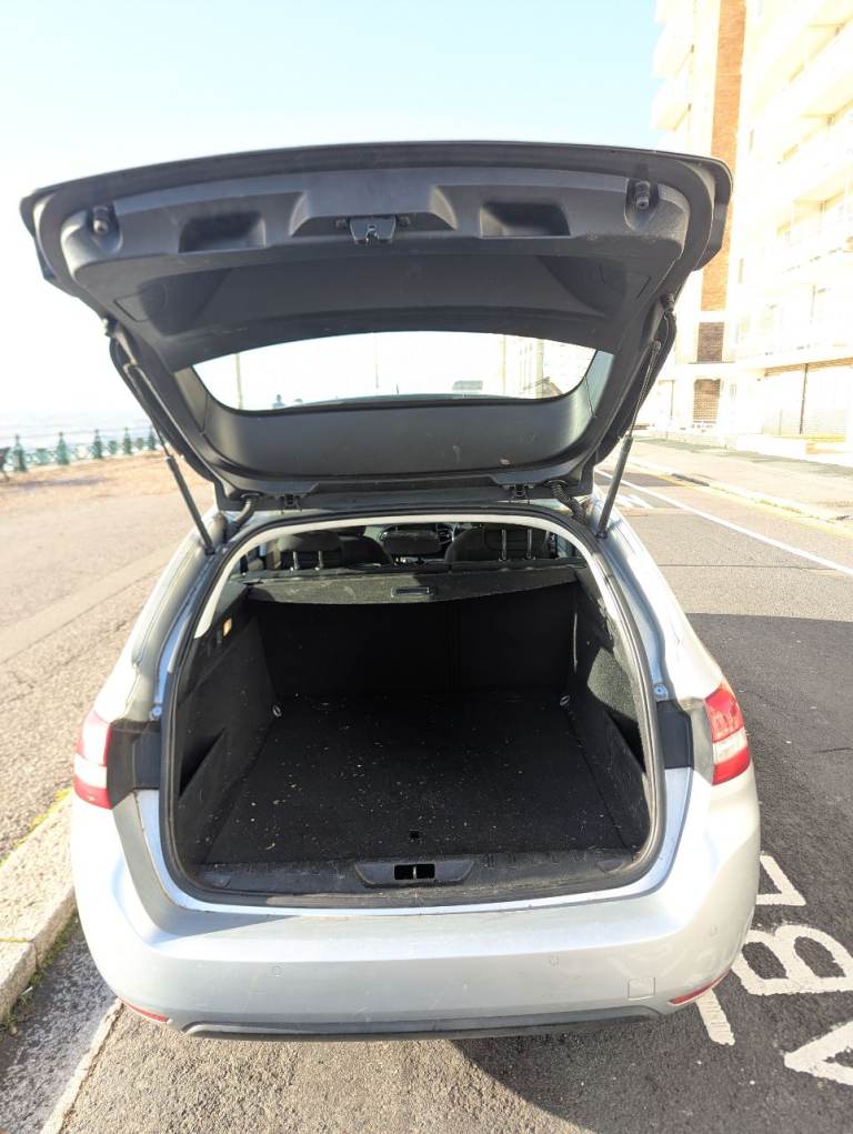 Peugeot, 308, Estate, 2016, Manual, 1199 (cc), 5 doors