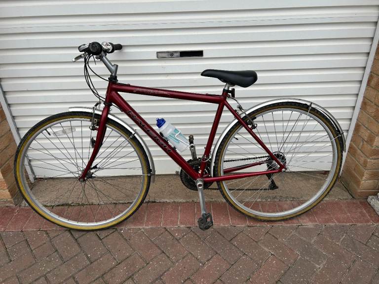 image for Mans / Youths Raleigh Pioneer Hybrid Bike, Nice condition.