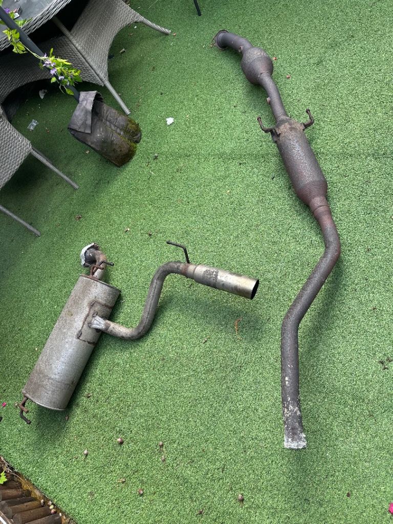 Toyota Celica 1.8 Vvti Gen 7 cat included full Exhaust snapped can be welded doesn’t leak £70