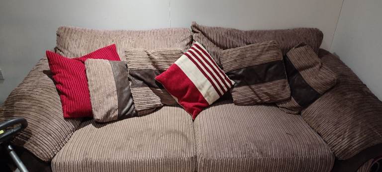 Free sofa, 3 seat and 2 soft 