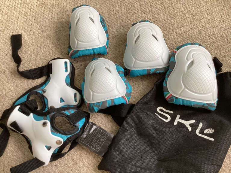 Knee, elbow and wrist pads