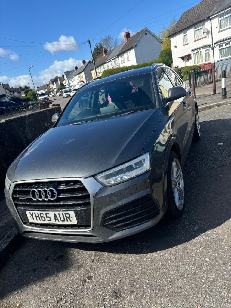 Audi Q3 S Line Quattro – Late 2015 – Manual – Grey Pearl 