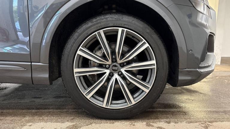 2022 Audi Q8 S line 55 TFSI quattro 340 PS tiptronic SUV Automatic