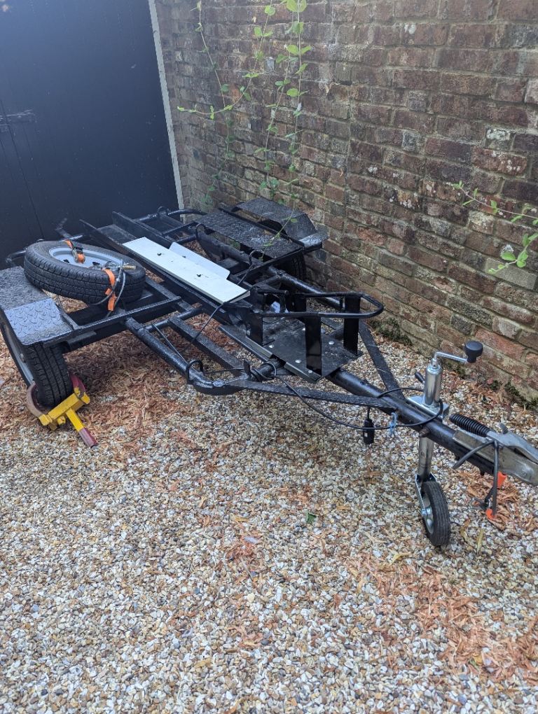 Heavy duty motorcycle trailer
