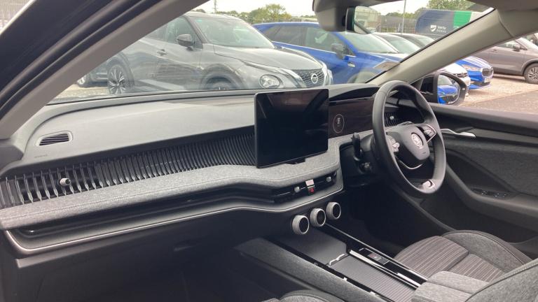 2024 Skoda Superb 2.0 TDI SE Technology 5dr DSG Diesel Estate Estate Diesel Automatic