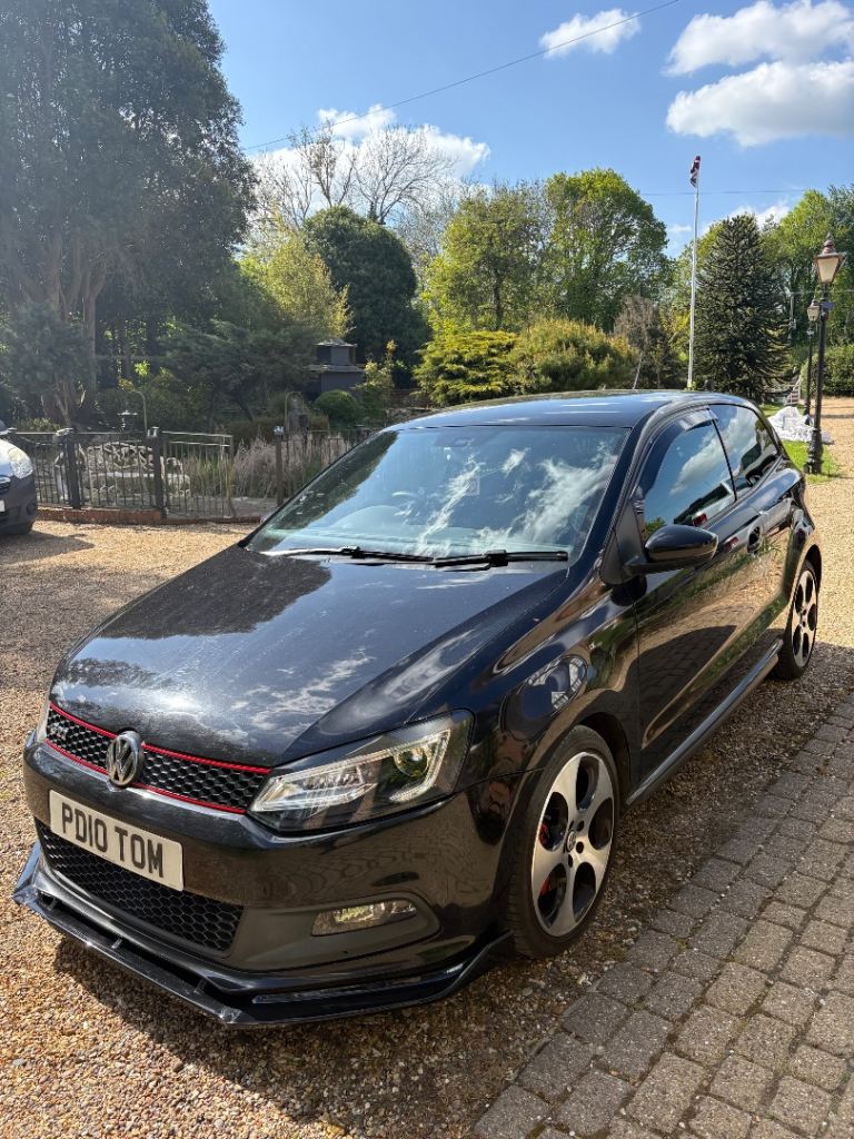 Volkswagen, POLO, Hatchback, 2011, Semi-Auto, 1390 (cc), 3 doors
