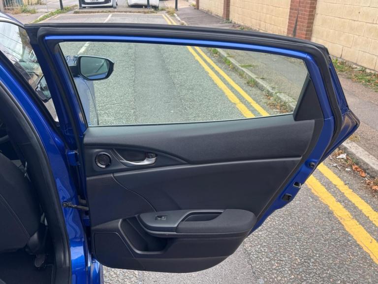 2019 Honda Civic 1.0 VTEC Turbo SE CVT Euro 6 (s/s) 5dr HATCHBACK Petrol Automatic