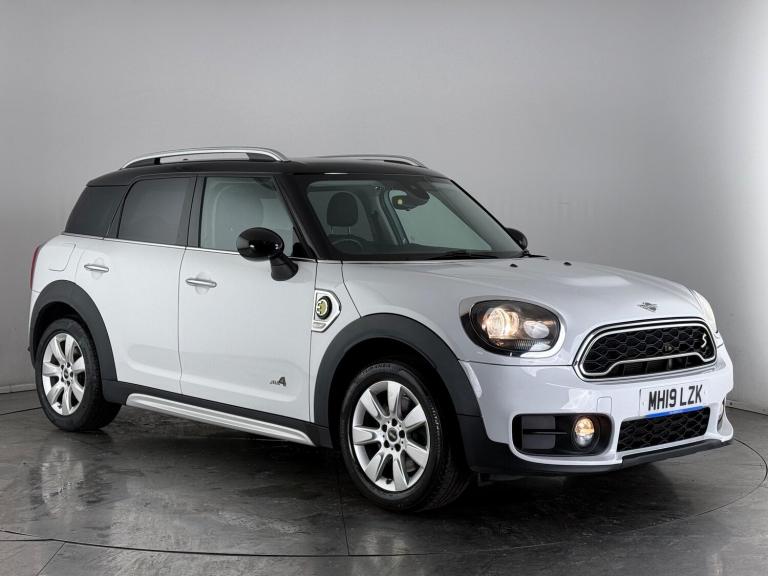 2019 MINI Countryman 1.5 7.6kWh Cooper SE Classic Auto ALL4 Euro 6 (s/s) 5dr SUV Hybrid Automatic